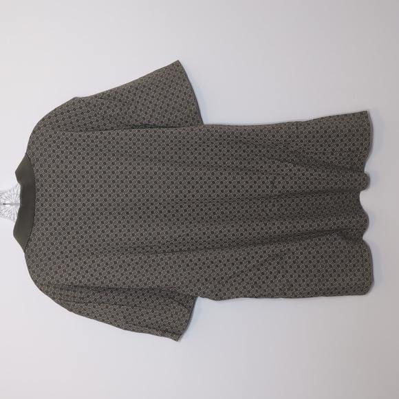 IZOD Pattern Polo Shirt - Picture 4 of 4